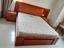 giường cũ khách sạn giá rẻ